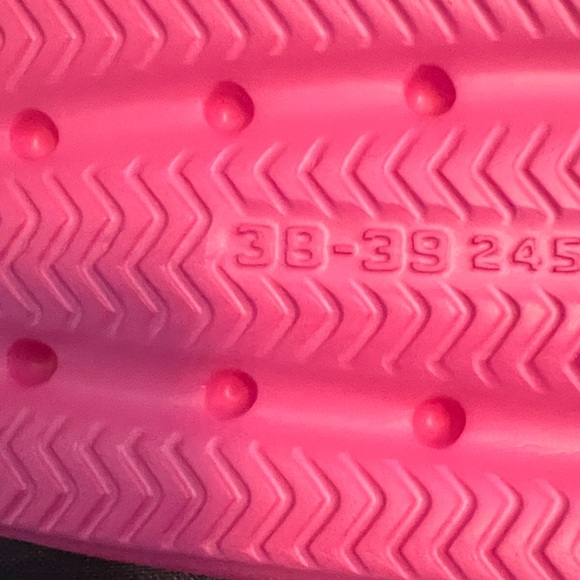 Pink L V Style Slides 38-39 - Picture 4 of 4